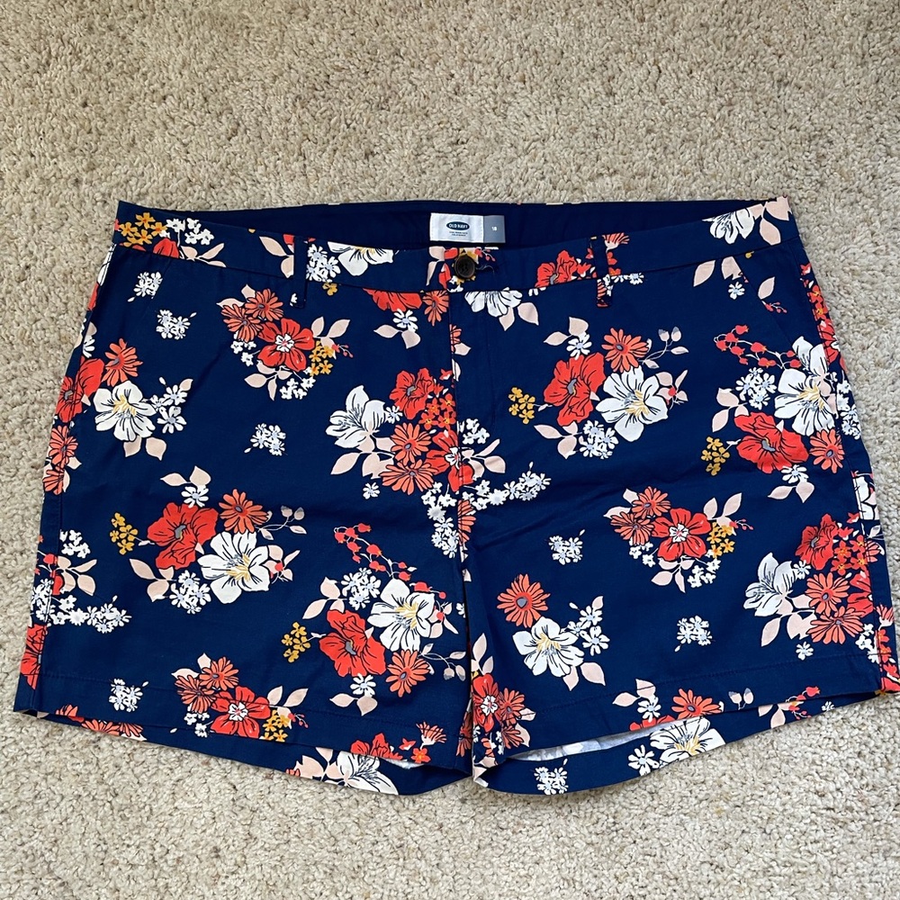 Navy floral old navy shorts